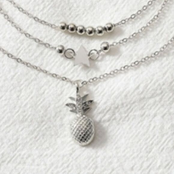 New PINEAPPLE STAR & SILVER BEAD anklet set - Picture 2 of 12